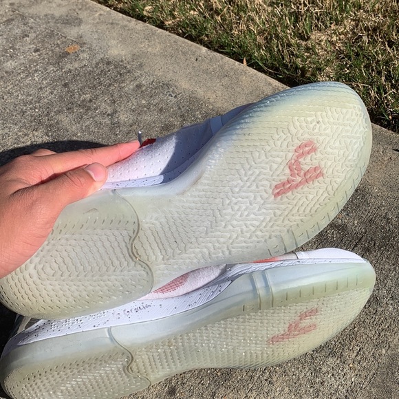 Kobe A.D. exodus white red color way - Picture 6 of 6